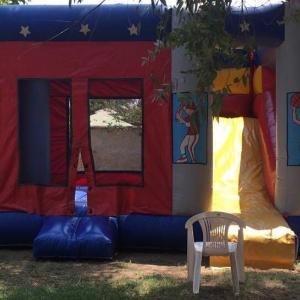 Juego inflable Castillo tobogan deporte