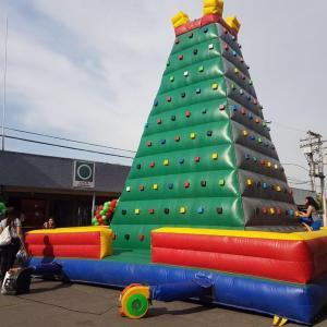 MURO INFLABLE DE ESCALADA