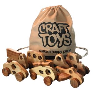Set 7 Transportes CRAFTTOYS Natural más Mochila Saco
