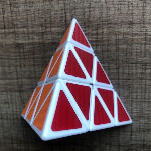 piramide tipo Rubic